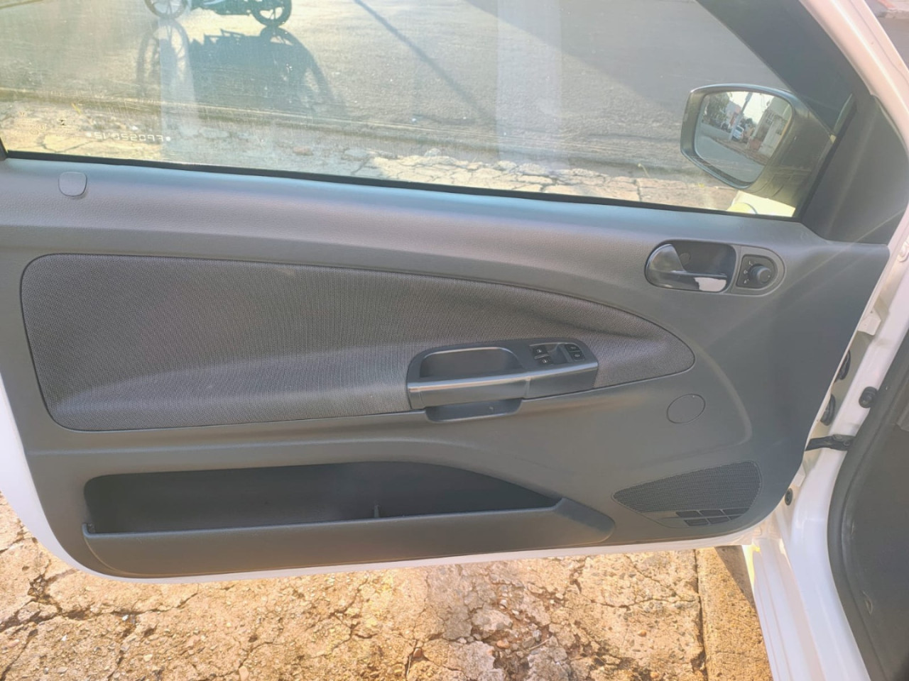 VOLKSWAGEN Saveiro 1.6 G6 TRENDLINE CABINE SIMPLES FLEX