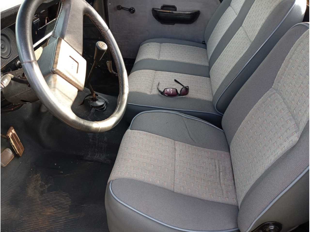 FORD F-1000 3.6 SUPER CABINE SIMPLES
