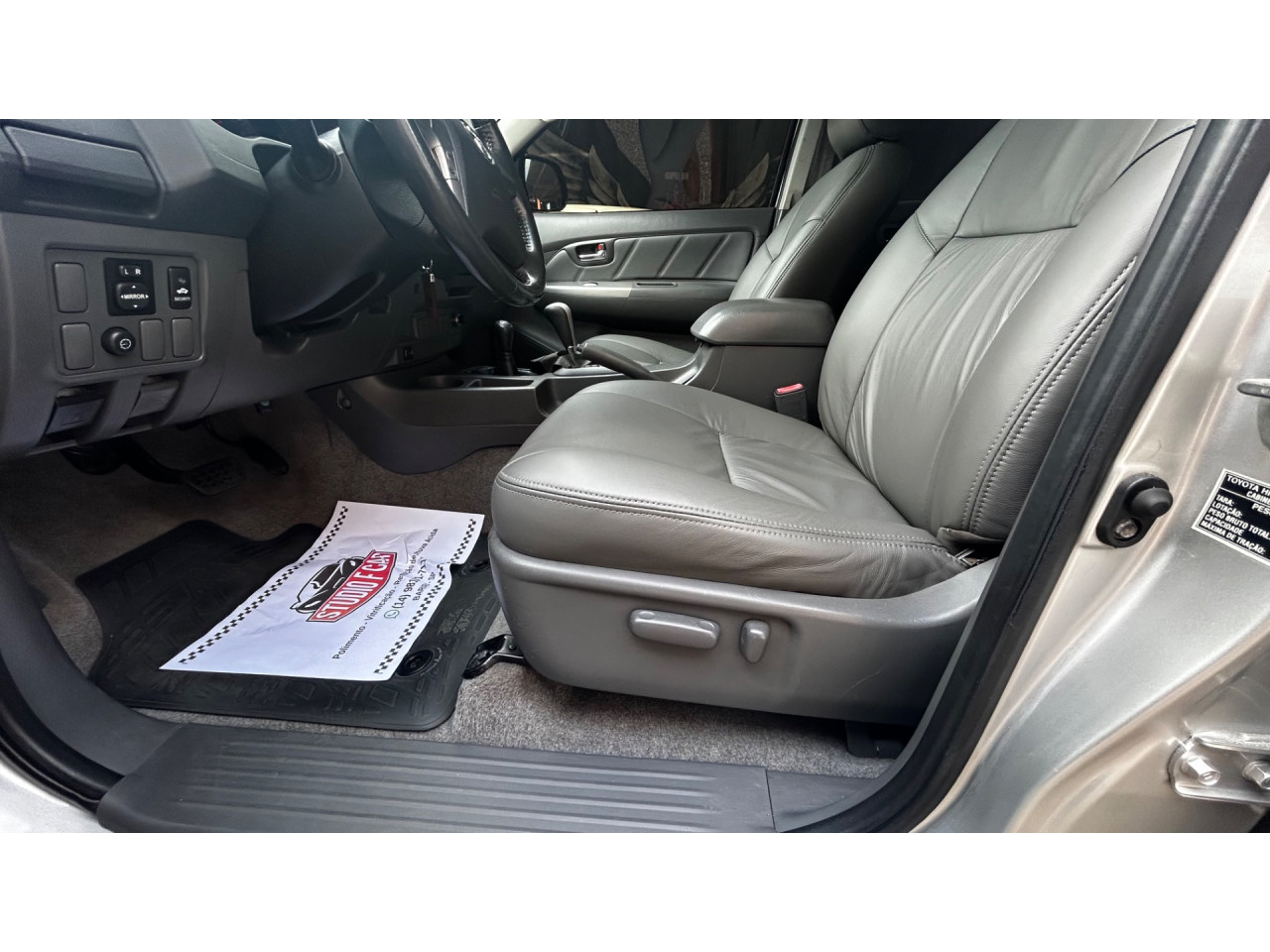 TOYOTA Hilux Caminhonete 3.0 16V 4P 4X4 SRV TURBO DIESEL CABINE DUPLA AUTOMÁTICO