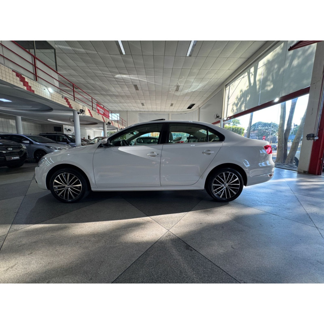 Jetta 2.0 4P TSI HIGHLINE 211 CV AUTOMÁTICO