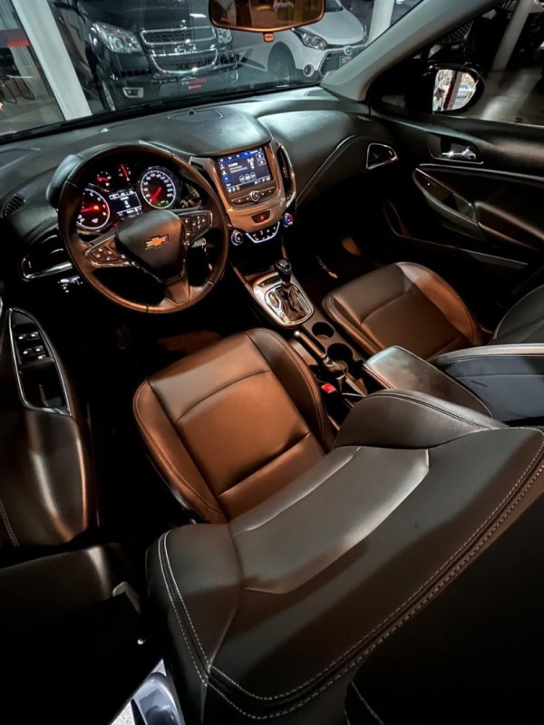 CHEVROLET Cruze Hatch 1.4 16V 4P LT SPORT6 TURBO FLEX AUTOMÁTICO