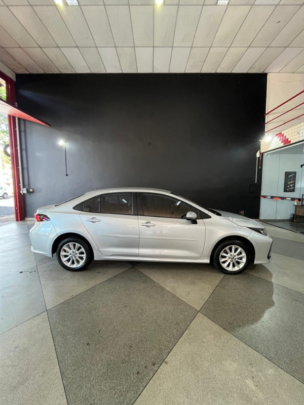 TOYOTA Corolla 2.0 16V 4P FLEX GLI DIRECT SHIFT AUTOMÁTICO CVT