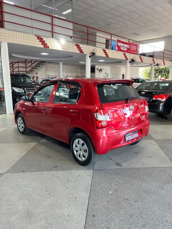 TOYOTA Etios Hatch 1.3 16V 4P FLEX X