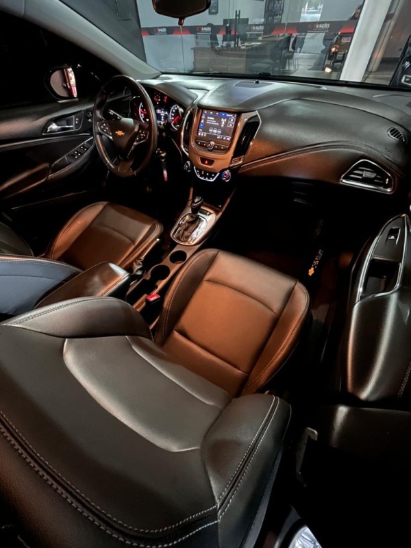 CHEVROLET Cruze Hatch 1.4 16V 4P LT SPORT6 TURBO FLEX AUTOMÁTICO