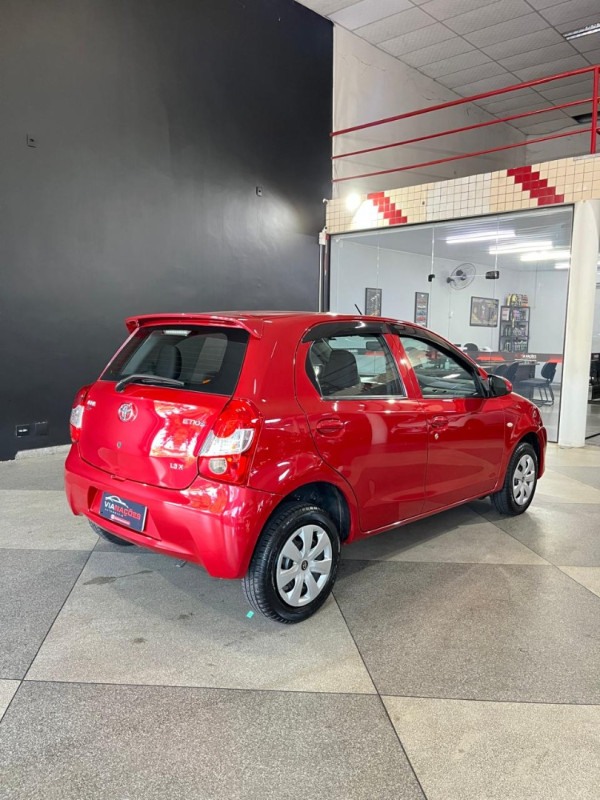 TOYOTA Etios Hatch 1.3 16V 4P FLEX X
