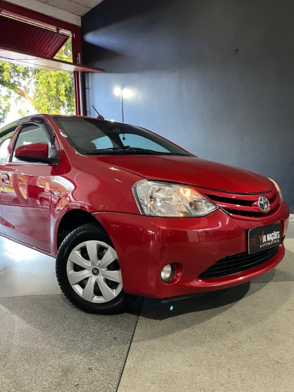 TOYOTA Etios Hatch 1.3 16V 4P FLEX X
