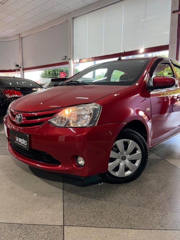 TOYOTA Etios Hatch 1.3 16V 4P FLEX X
