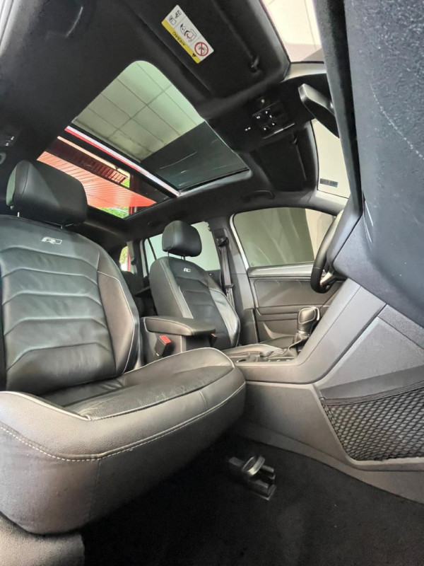 VOLKSWAGEN Tiguan 2.0 350 TSI TOTAL FLEX ALLSPACE R-LINE 4-MOTION TURBO AUTOMÁTICO DSG