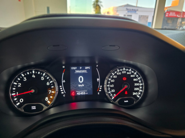 Renegade 1.8 16V 4P FLEX LONGITUDE AUTOMÁTICO