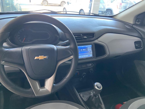 CHEVROLET Onix Hatch 1.0 4P FLEX LS