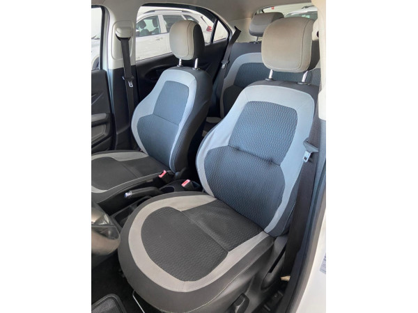 CHEVROLET Onix Hatch 1.0 4P FLEX LS