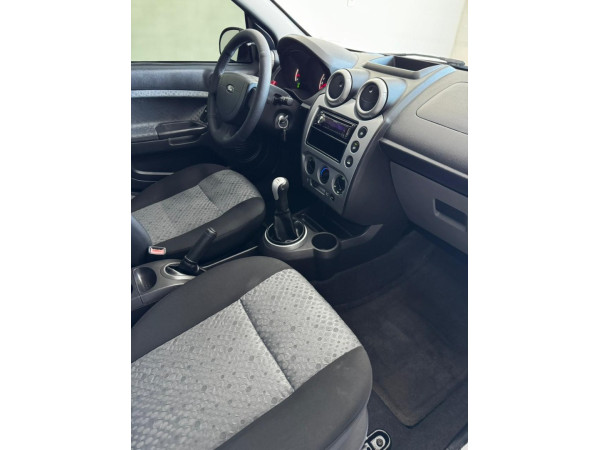 FORD Fiesta Hatch 1.6