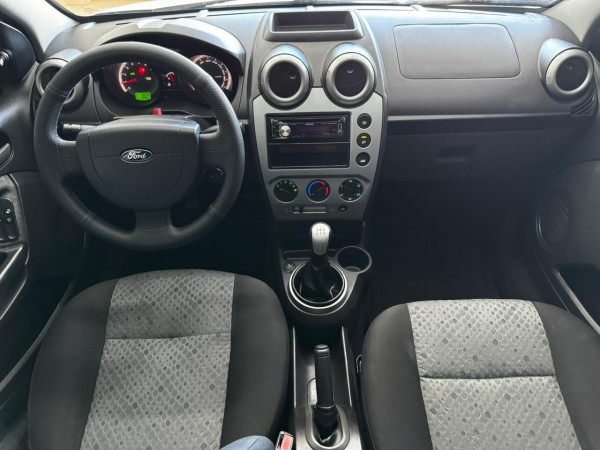 FORD Fiesta Hatch 1.6