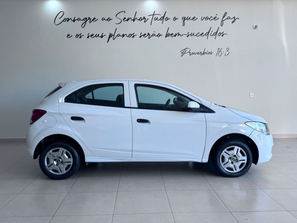 CHEVROLET Onix Hatch 1.0 4P FLEX LS