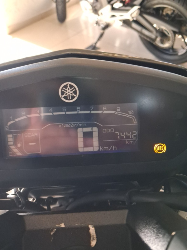 YAMAHA FZ 15 Fazer ABS