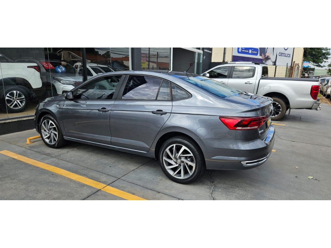 Virtus 1.0 4P 200 TSI FLEX HIGHLINE AUTOMÁTICO