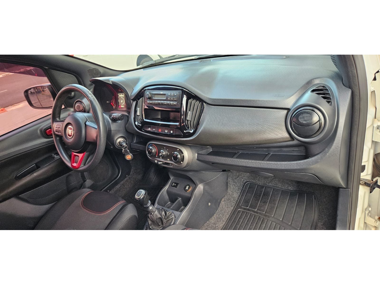 FIAT Uno 1.3 4P SPORTING FLEX