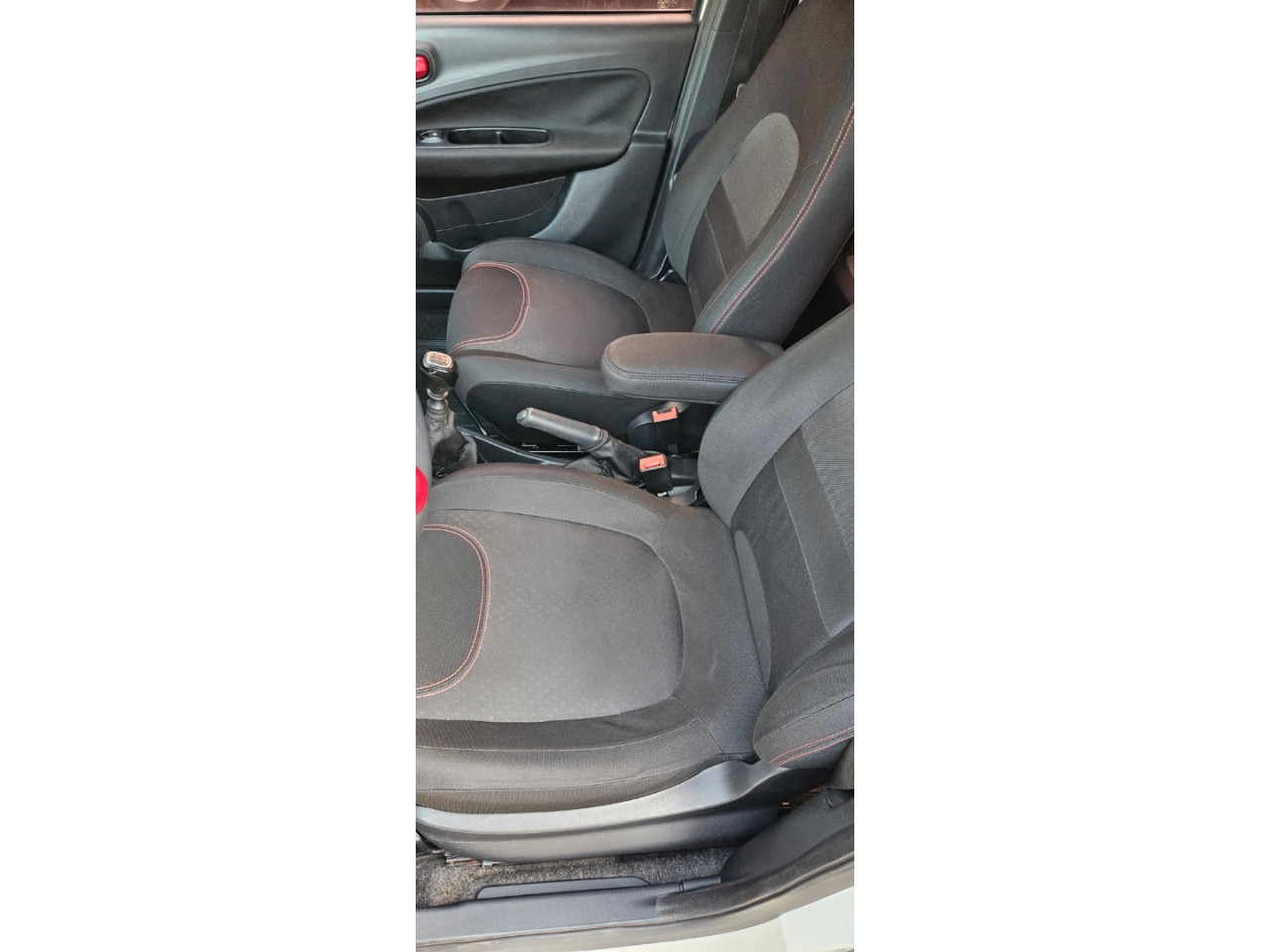 FIAT Uno 1.3 4P SPORTING FLEX