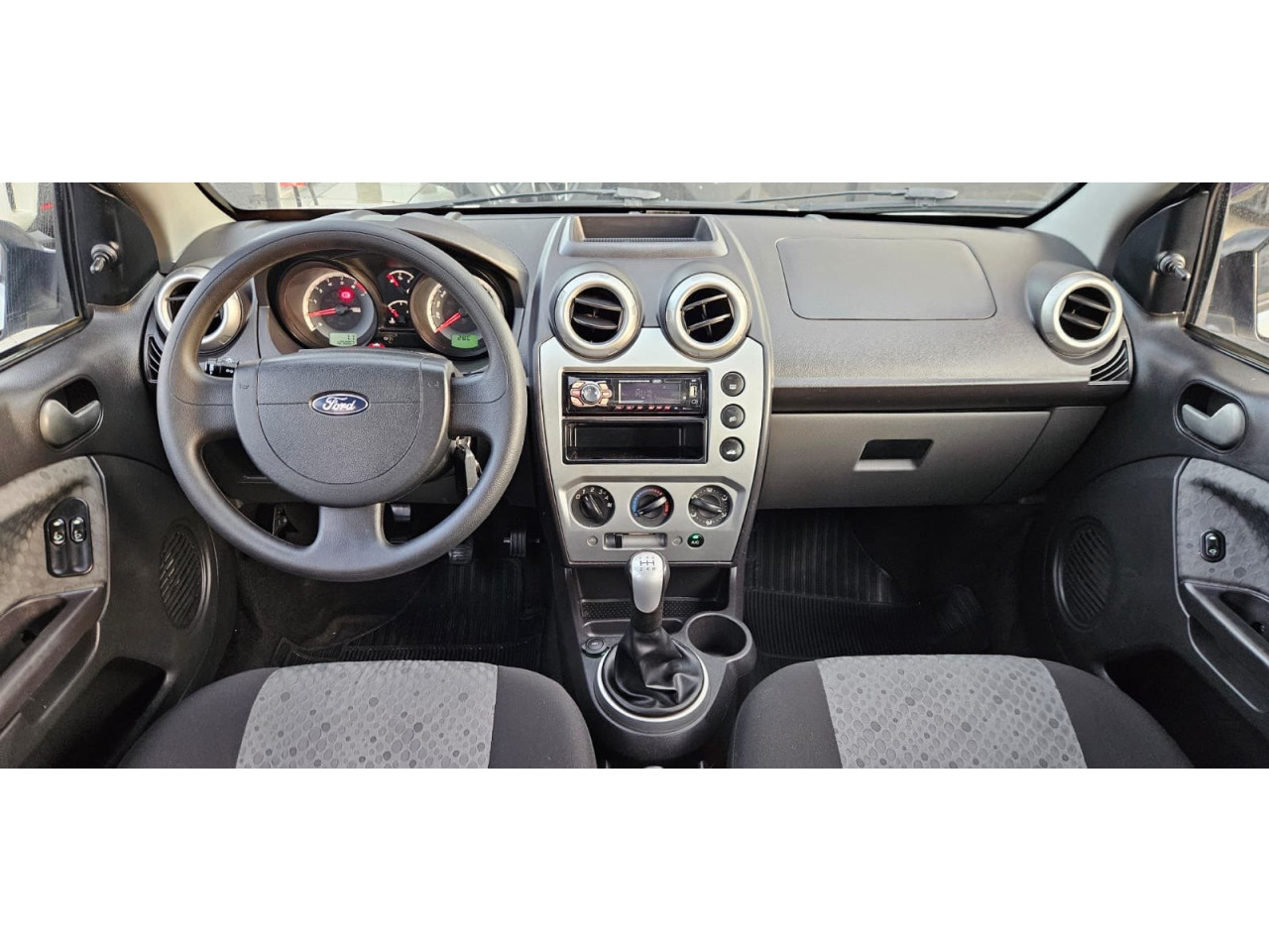 FORD Fiesta Hatch 1.6 4P SE FLEX