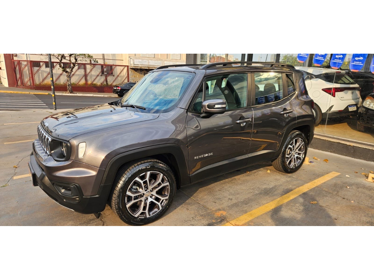 JEEP Renegade 1.3 16V 4P FLEX T270 LONGITUDE TURBO AUTOMÁTICO