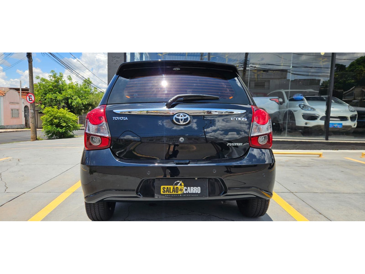 Etios Hatch 1.5 16V 4P FLEX PLATINUM AUTOMÁTICO