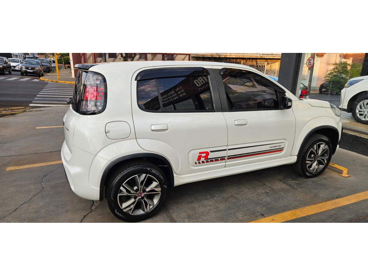 FIAT Uno 1.3 4P SPORTING FLEX