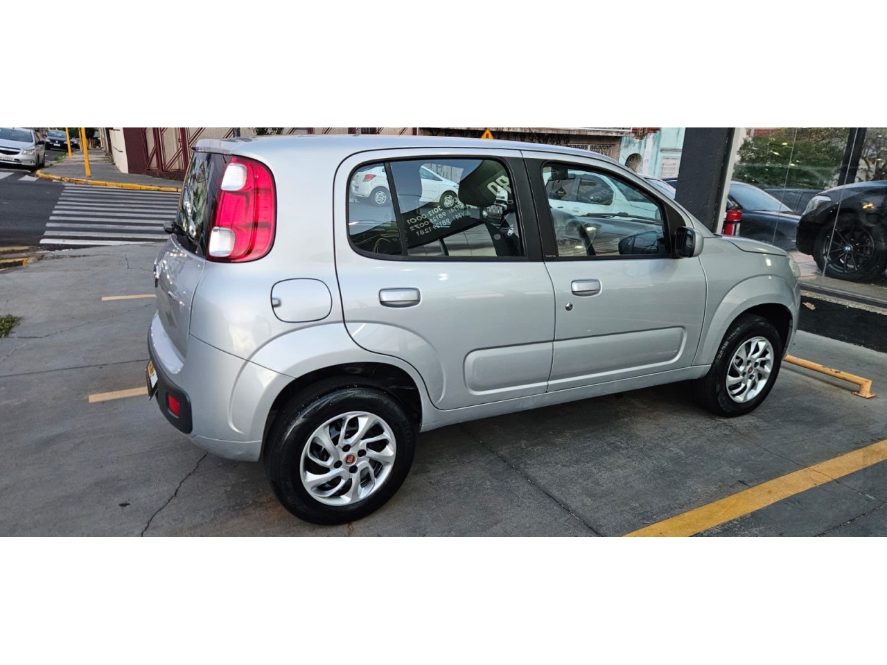 FIAT Uno 1.0 4P FLEX FIRE VIVACE