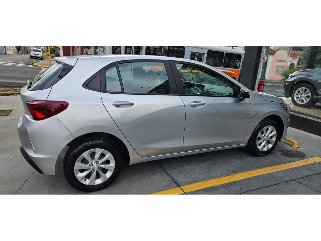 Onix Hatch 1.0 4P FLEX LT