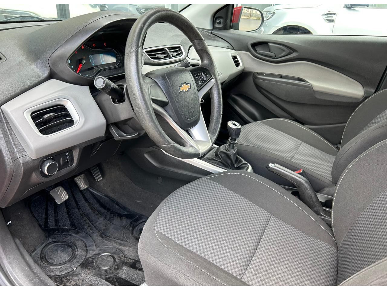 Onix Hatch 1.4 4P FLEX LT