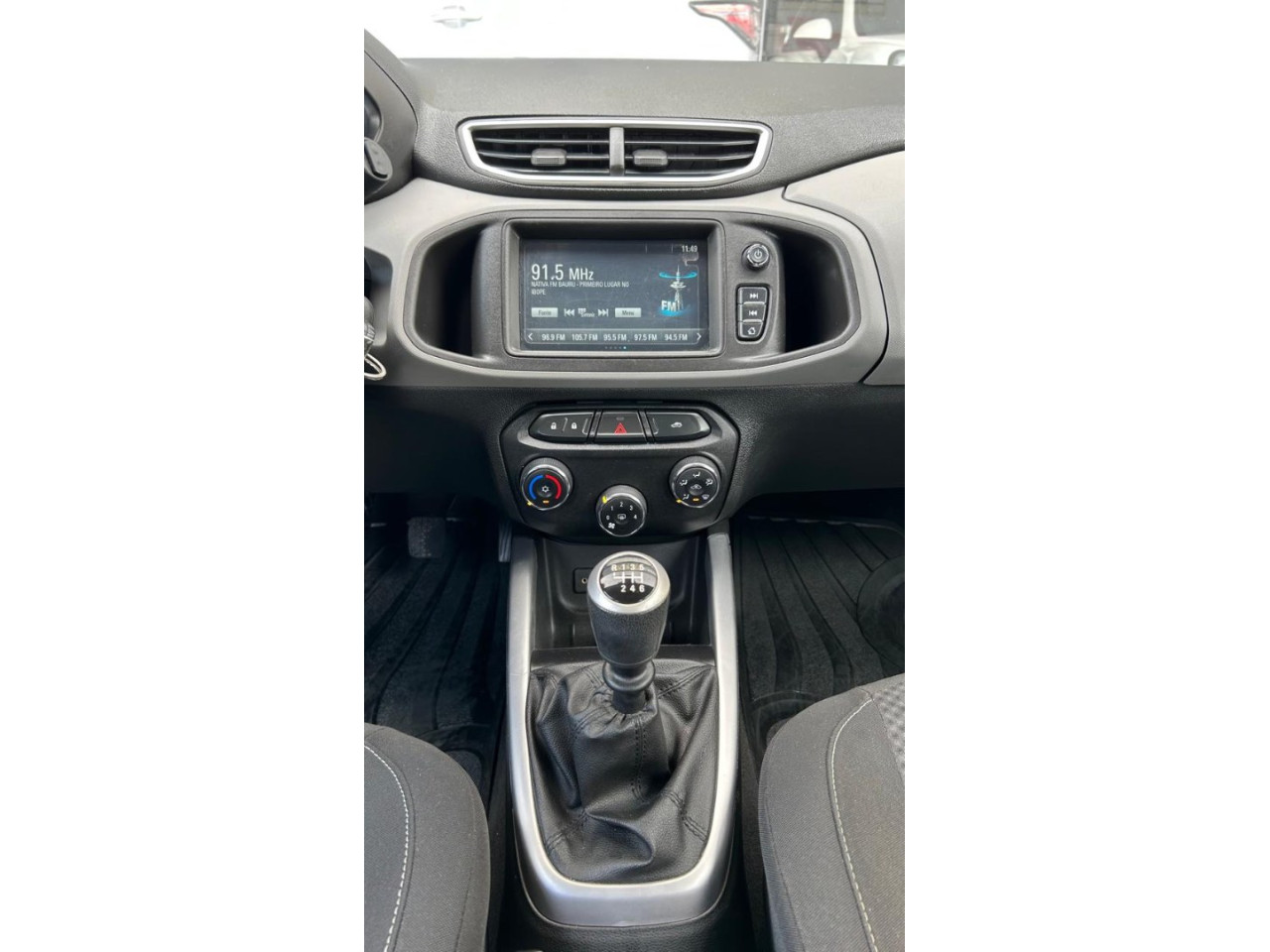 Onix Hatch 1.4 4P FLEX LT