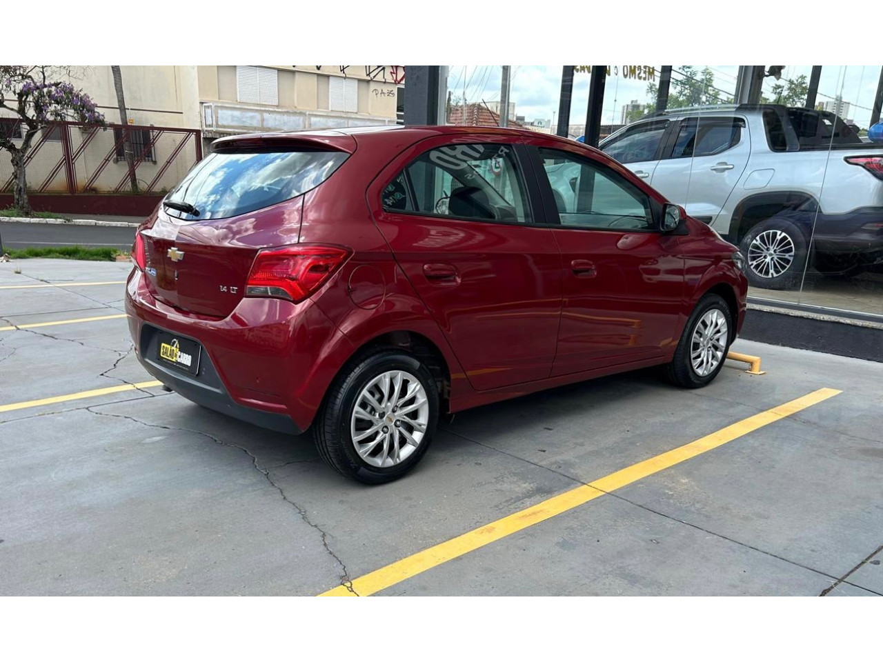Onix Hatch 1.4 4P FLEX LT