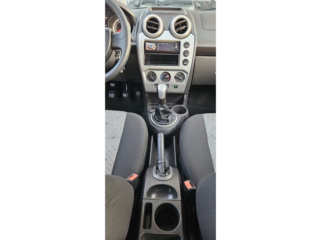 FORD Fiesta Hatch 1.6 4P SE FLEX