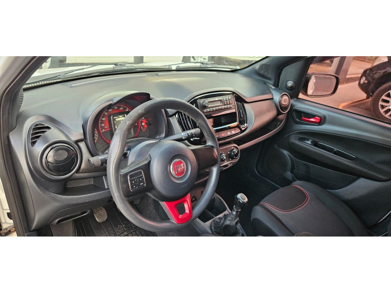 FIAT Uno 1.3 4P SPORTING FLEX