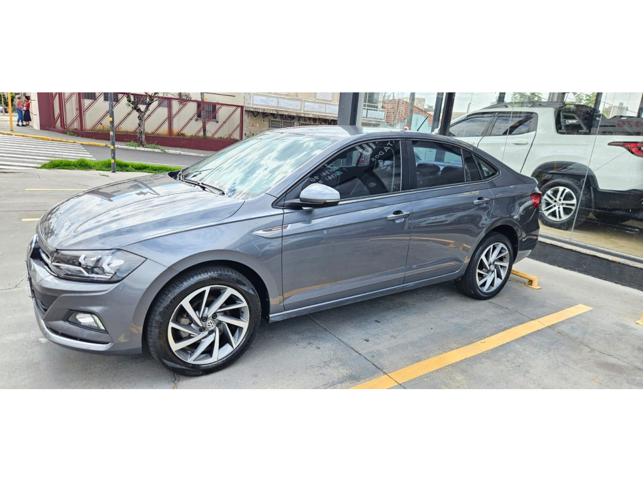 Virtus 1.0 4P 200 TSI FLEX HIGHLINE AUTOMÁTICO