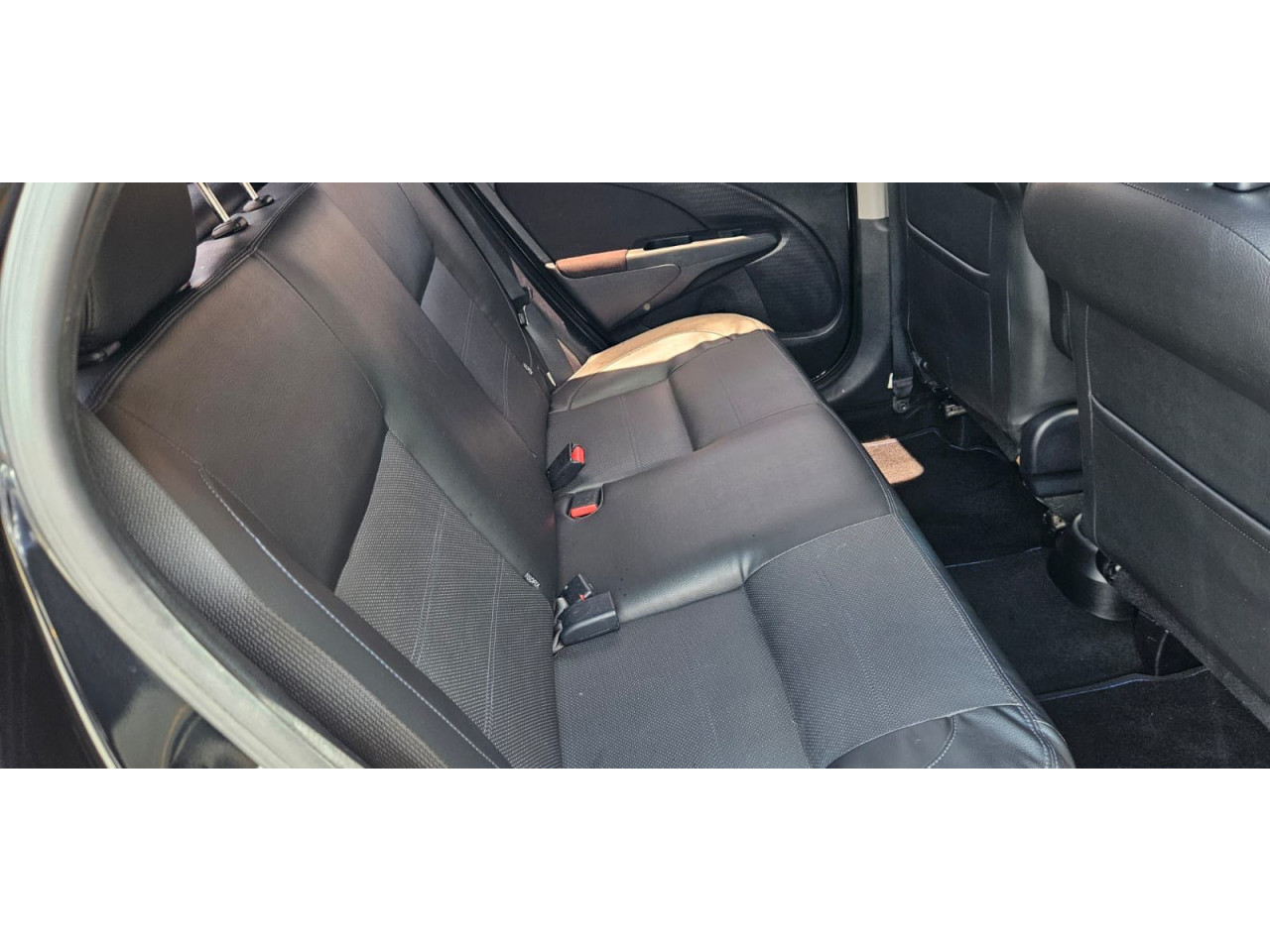 Etios Hatch 1.5 16V 4P FLEX PLATINUM AUTOMÁTICO