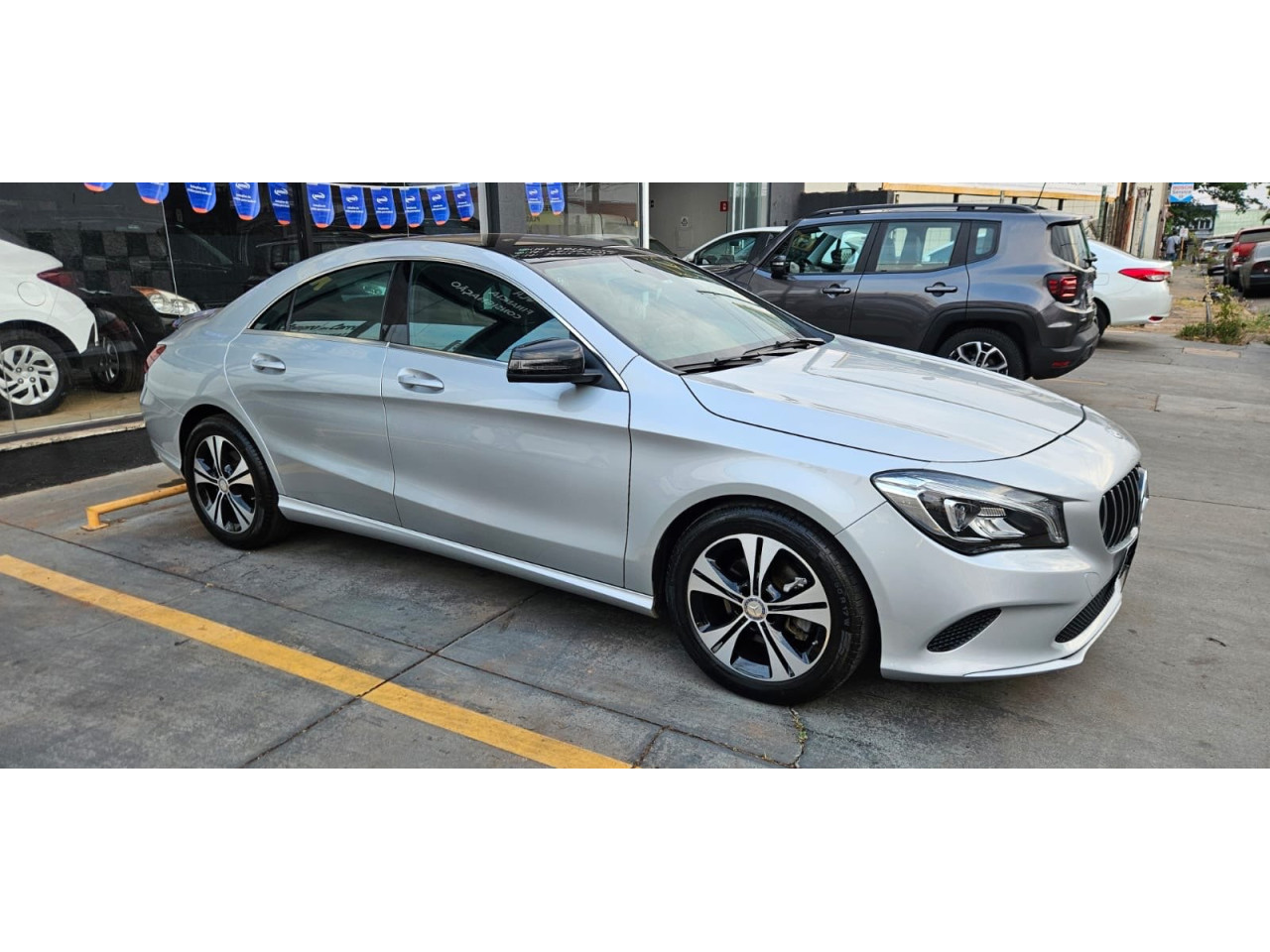 MERCEDES-BENZ CLA 180 1.6 16V 4P CGI TURBO 7G-TRONIC DCT AUTOMÁTICO