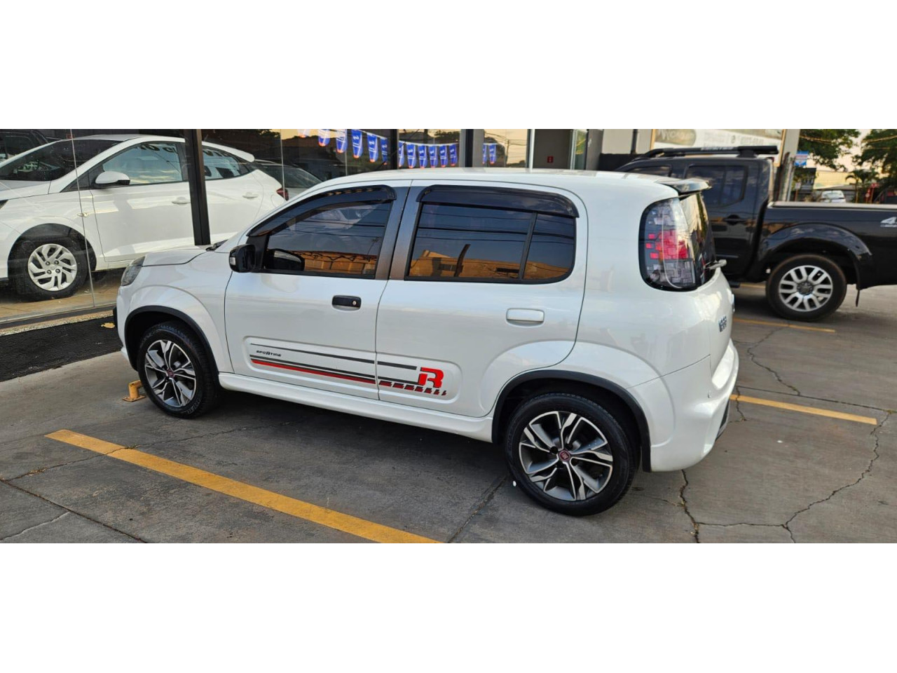 FIAT Uno 1.3 4P SPORTING FLEX