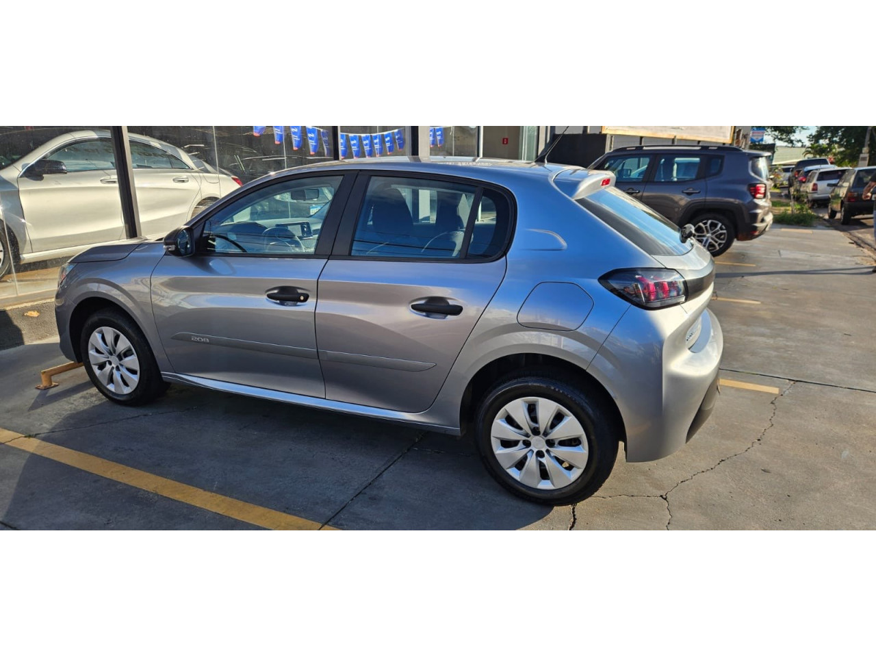 PEUGEOT 208 1.0 12V 4P FLEX LIKE