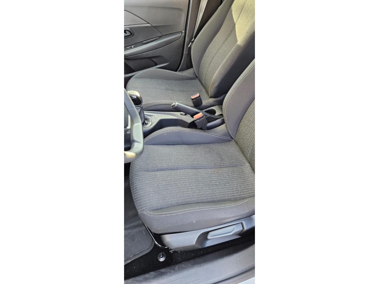 PEUGEOT 208 1.0 12V 4P FLEX LIKE