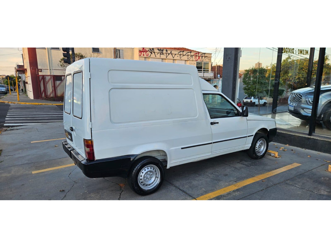 FIAT Fiorino Furgão 1.3 FLEX