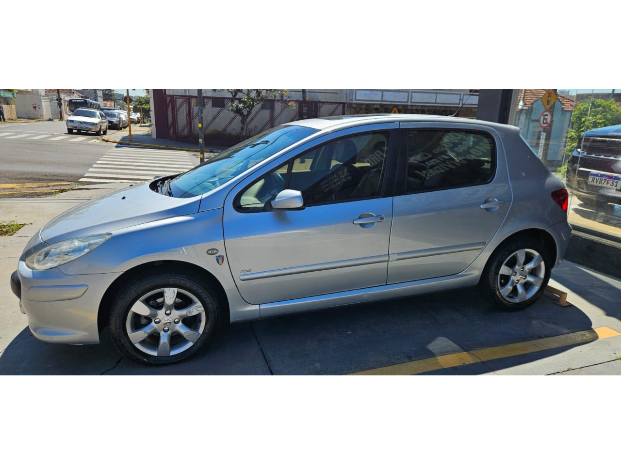 PEUGEOT 307 Hatch 1.6 4P PRESENCE