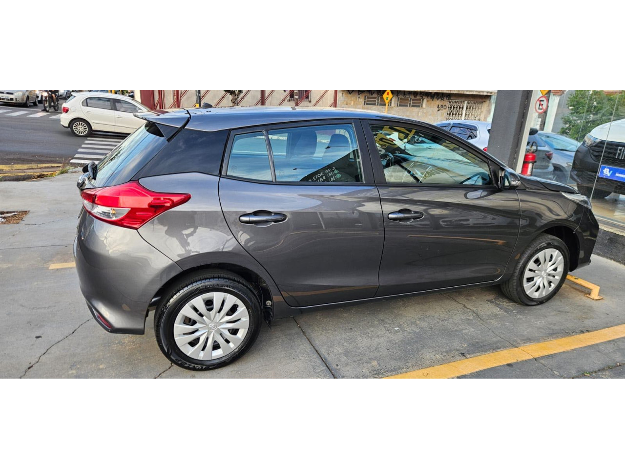 TOYOTA Yaris Hatch 1.5 16V 4P FLEX XL MULTIDRIVE AUTOMÁTICO CVT