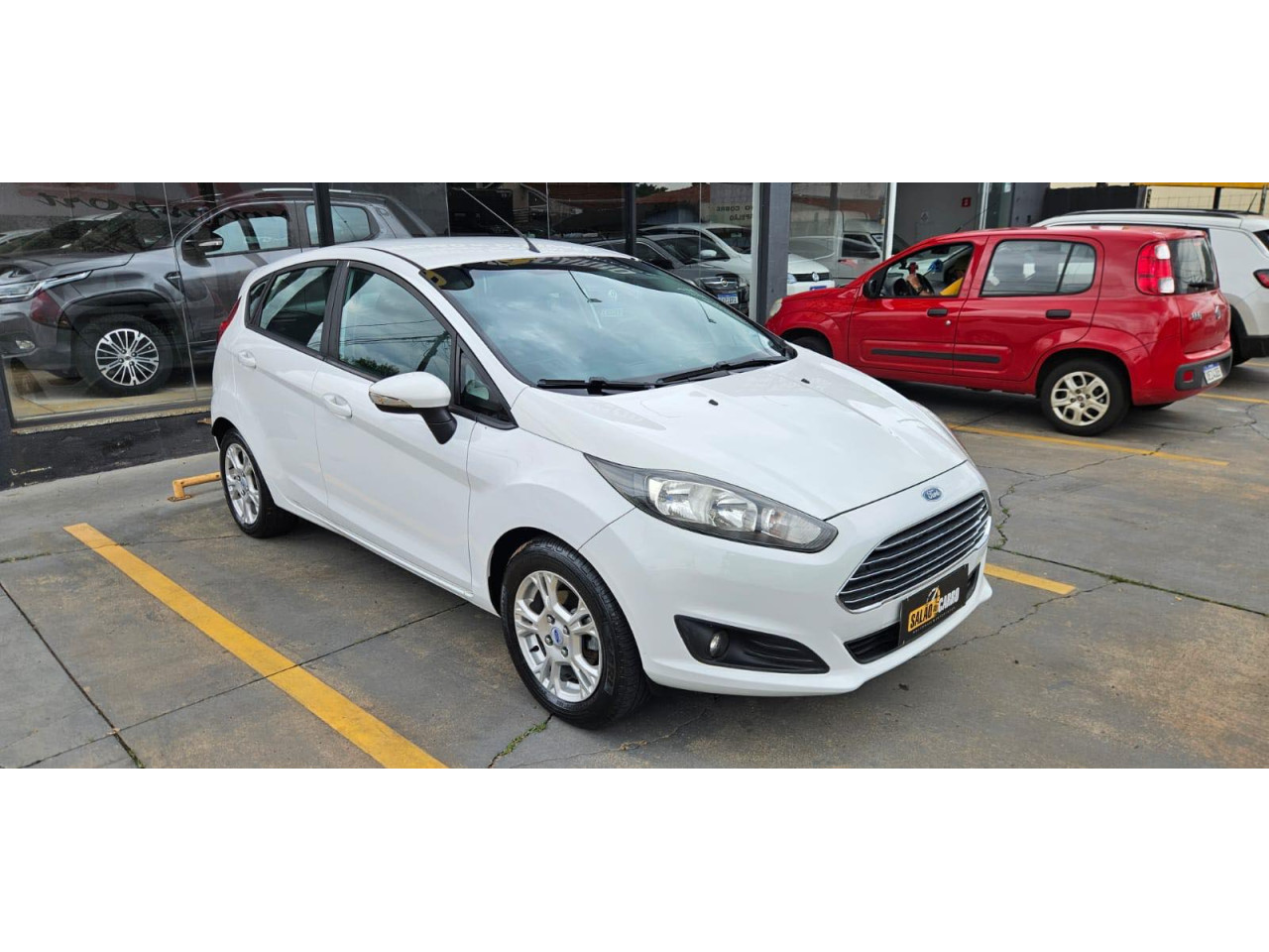 FORD Fiesta Hatch 1.6 4P FLEX SE POWERSHIFT AUTOMÁTICO