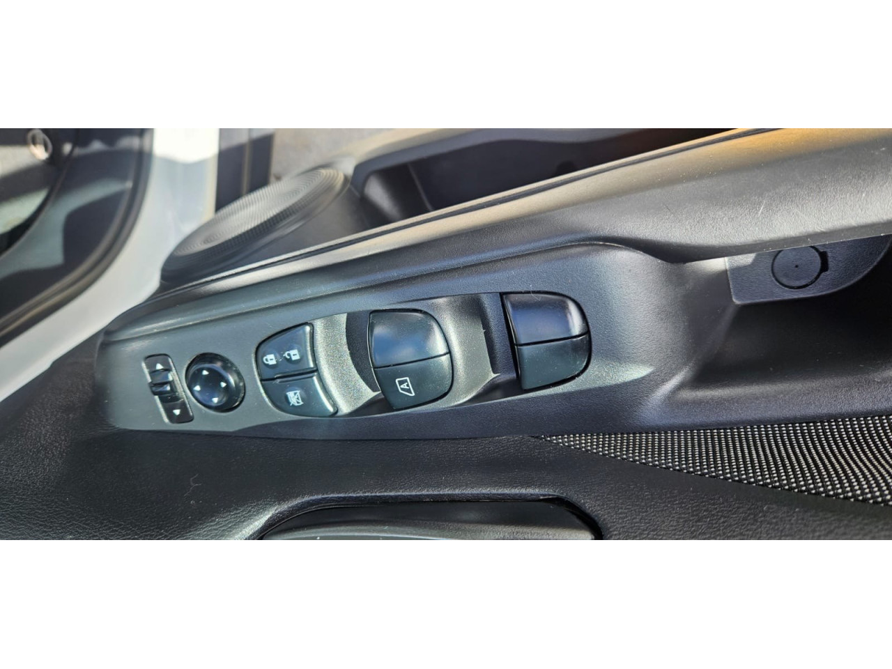NISSAN Kicks 1.6 16V 4P FLEXSTART S DIRECT X-TRONIC AUTOMÁTICO CVT