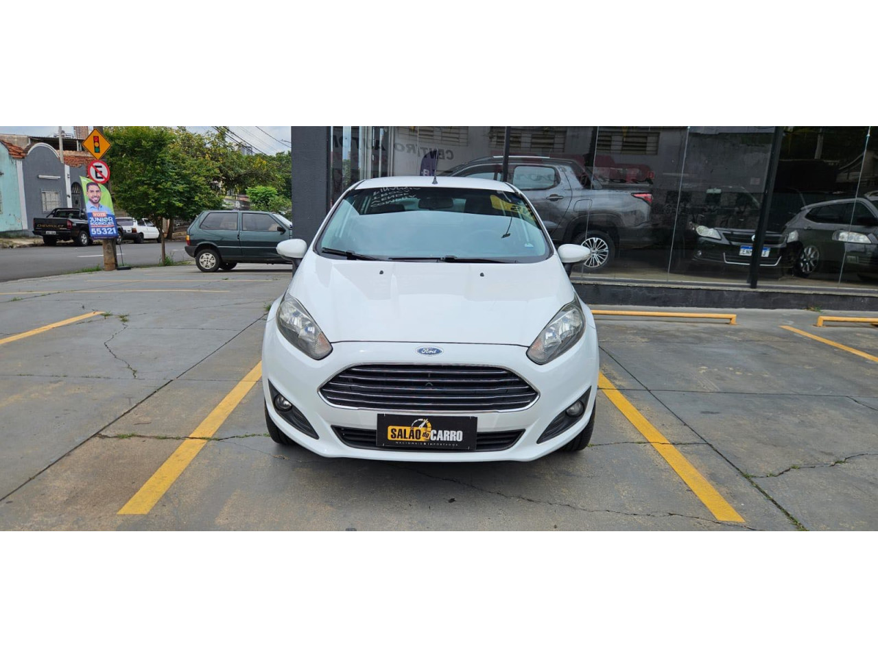 FORD Fiesta Hatch 1.6 4P FLEX SE POWERSHIFT AUTOMÁTICO