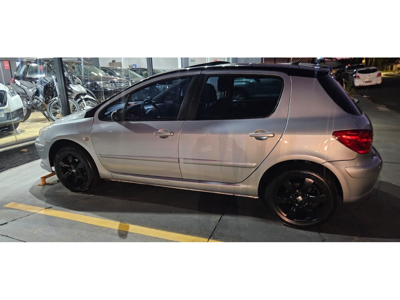 PEUGEOT 307 Hatch 1.6 16V 4P PRESENCE