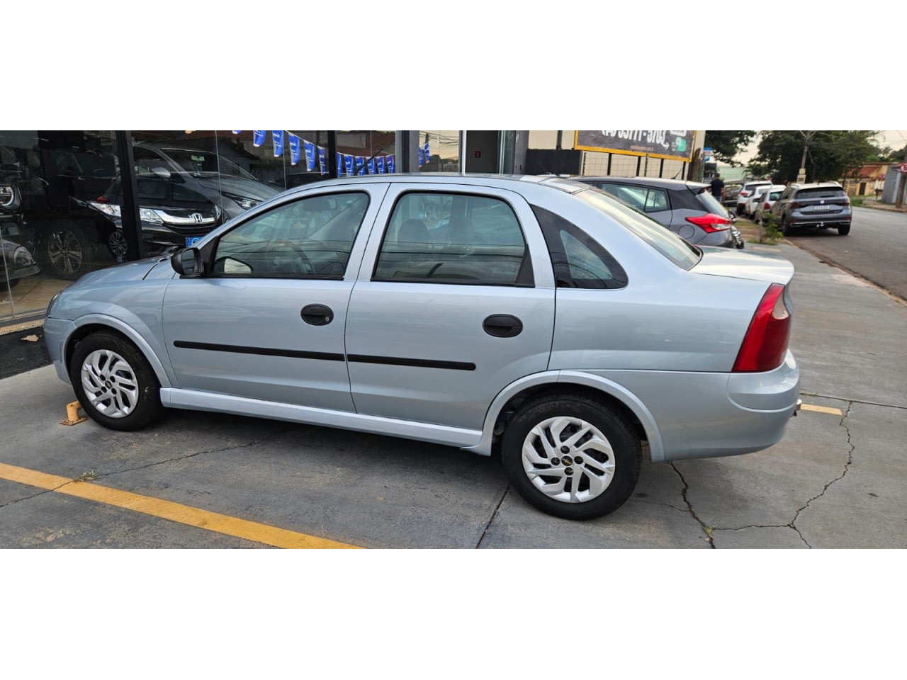 CHEVROLET Corsa Sedan 1.8 4P MAXX FLEX