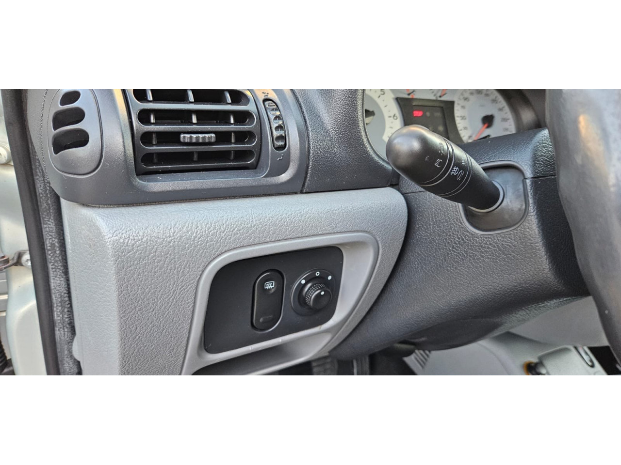 RENAULT Clio Sedan 1.6 16V 4P PRIVILEGE