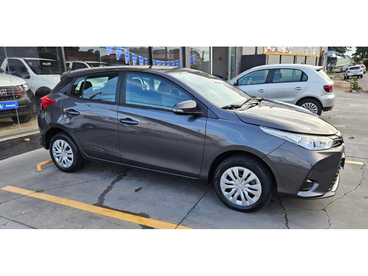 TOYOTA Yaris Hatch 1.5 16V 4P FLEX XL MULTIDRIVE AUTOMÁTICO CVT