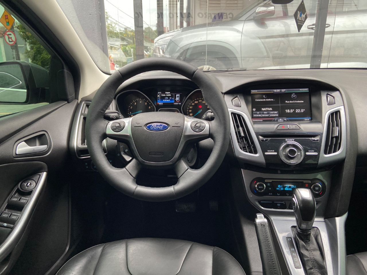 FORD Focus Sedan 2.0 16V 4P FLEX TITANIUM POWERSHIFT AUTOMÁTICO